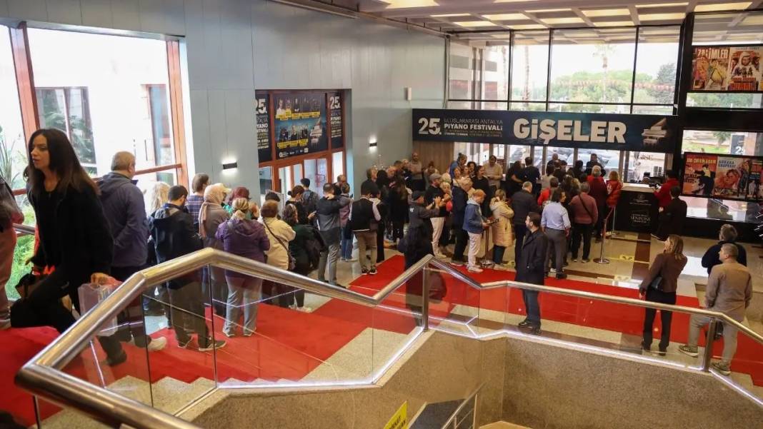 Antalya Piyano Festivali’nde Gişe Kuyruğu Uzadıkça Uzadı! 8